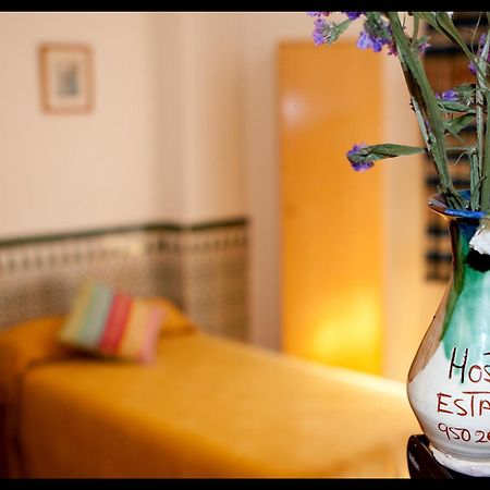 Hostal Estacion Almeria Bagian luar foto