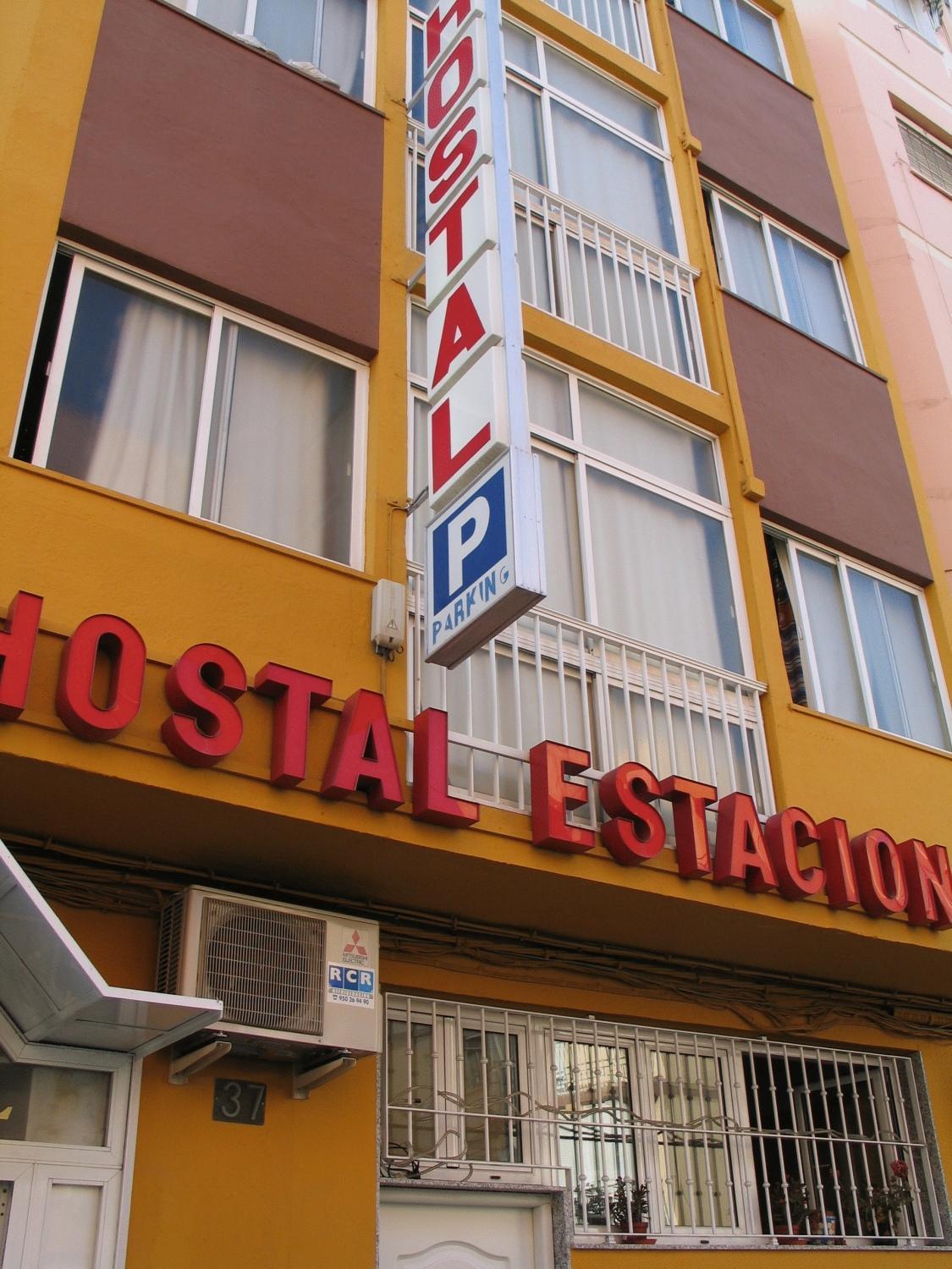 Hostal Estacion Almeria Bagian luar foto