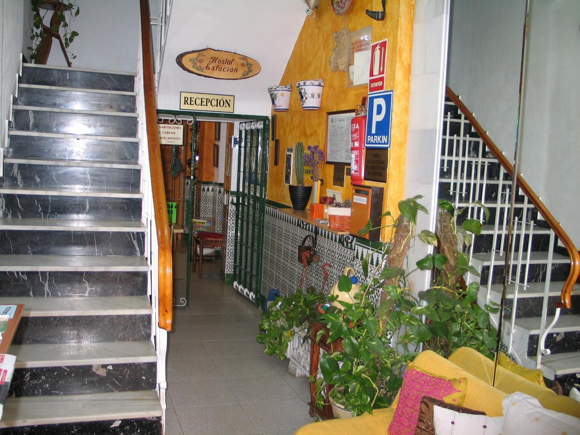 Hostal Estacion Almeria Bagian luar foto