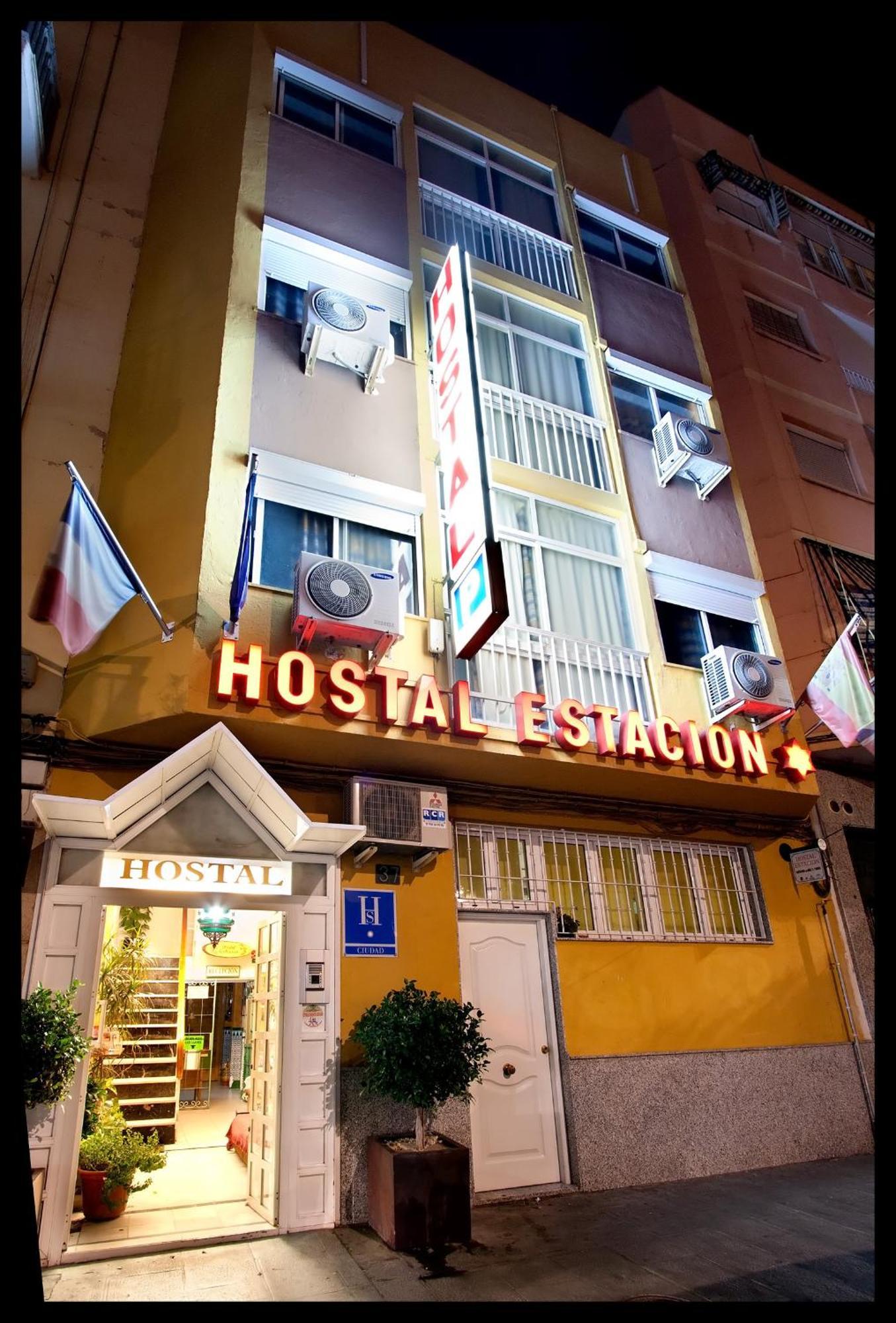 Hostal Estacion Almeria Bagian luar foto