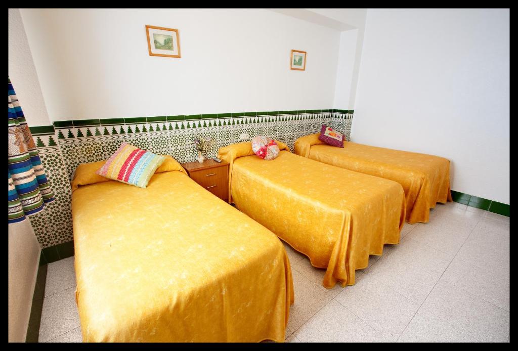 Hostal Estacion Almeria Bagian luar foto