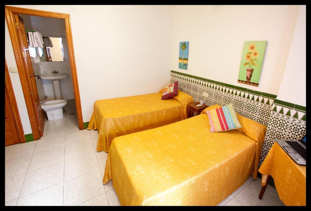 Hostal Estacion Almeria Ruang foto