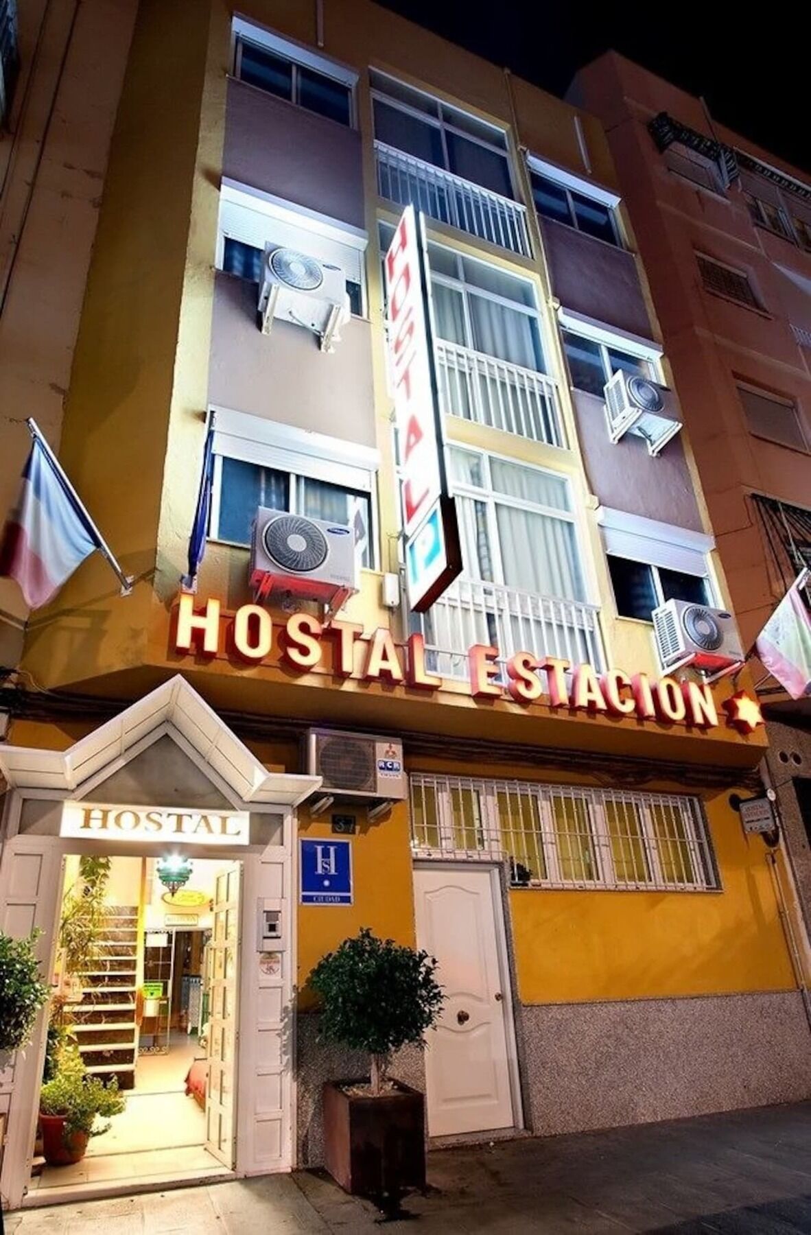 Hostal Estacion Almeria Bagian luar foto