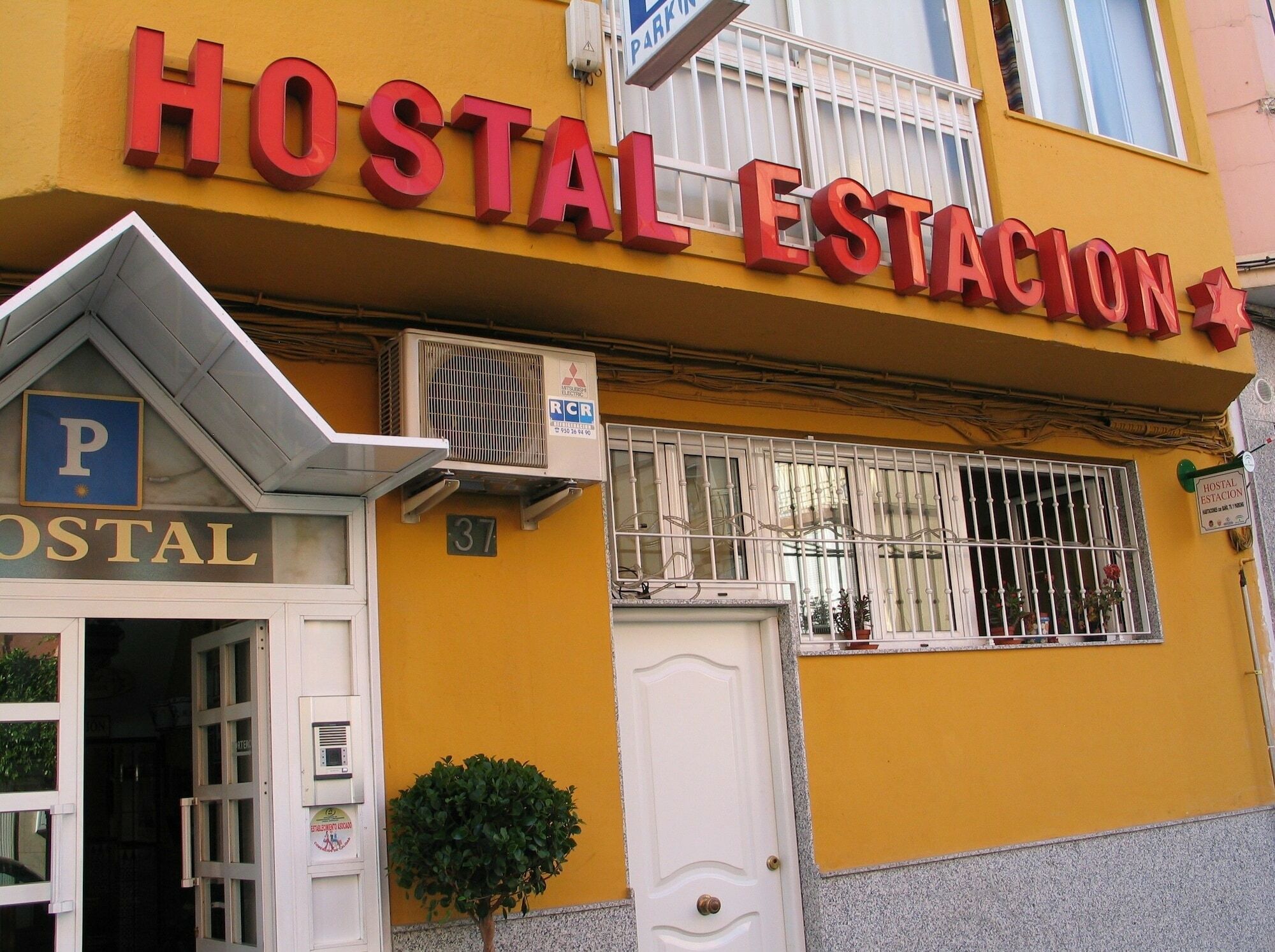 Hostal Estacion Almeria Bagian luar foto